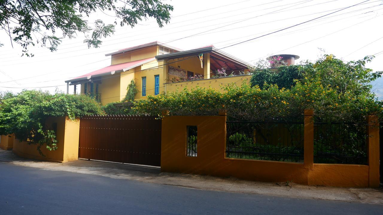 Yoho Home Away Home Канди Экстерьер фото